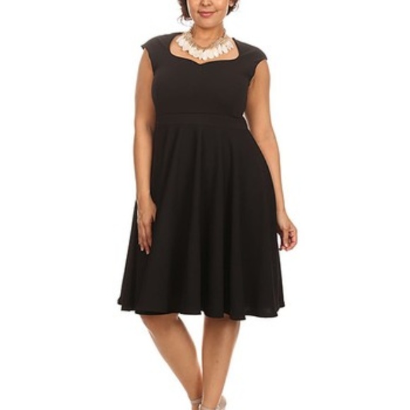 Bella Berry Dresses & Skirts - Women's  Size 2X Black Dress